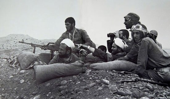 پیرمردی با بی‌سیم در لباس خیرخواهی؛ روایتی از شناسایی یک جاسوس عراقی در جبهه ایلام