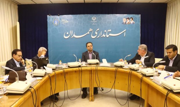 تسریع توسعه گلخانهها با همکاری همهجانبه دستگاههای اجرايي استان تسریع توسعه گلخانهها با همکاری همهجانبه دستگاههای اجرايي استان