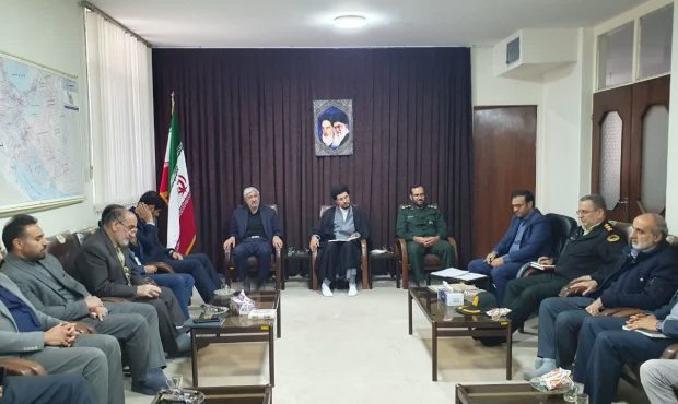 نشست شورای فرهنگ عمومی تویسرکان با تأکید بر برنامه‌ریزی برای روز وحدت حوزه و دانشگاه و سیاست‌های جوانی جمعیت