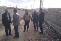 بازدید بخشدار مرکزی تویسرکان از پروژه جدول‌گذاری روستای حاجی‌آباد