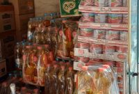 کشف بیش از ۱٫۶ تن روغن احتکارشده در انبارهای مرکز تویسرکان