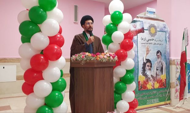 زنگ انقلاب در مدرسه بنتالهدی شاهد تویسرکان نواخته شد / تأکید مسئولان بر انتقال آرمانهای انقلاب به نسل آینده زنگ انقلاب در مدرسه بنتالهدی شاهد تویسرکان نواخته شد / تأکید مسئولان بر انتقال آرمانهای انقلاب به نسل آینده