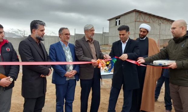 افتتاح واحد پرورش میش داشتی در روستای کرزان تویسرکان با سرمایهگذاری ۴۰ میلیارد ریالی افتتاح واحد پرورش میش داشتی در روستای کرزان تویسرکان با سرمایهگذاری ۴۰ میلیارد ریالی