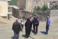 بازدید میدانی بخشدار مرکزی از روند بازگشایی معابر روستای باباپیرعلی/ تأکید بر تسریع در اجرای طرح